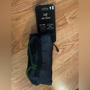 NEW Arcteryx Climbing Harness Womens AR-385A XL - Grey with lime green gear loop